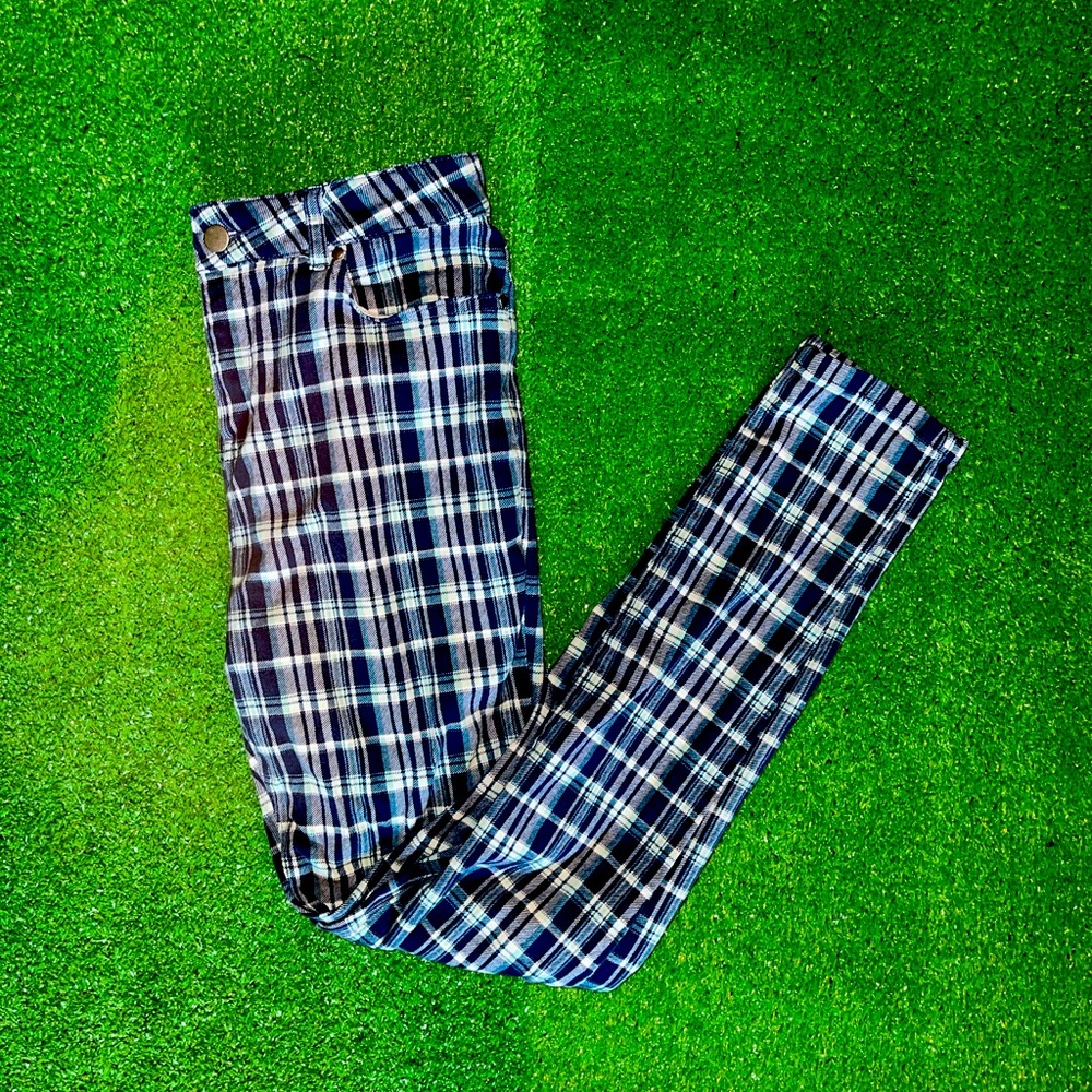✨Blue plaid skinny jeans